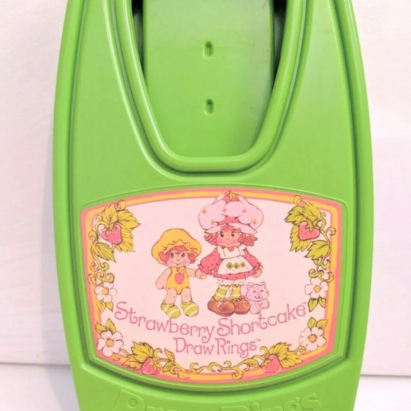 Vintage Strawberry Shortcake 🍓 Draw Rings - Picture 6 of 6
